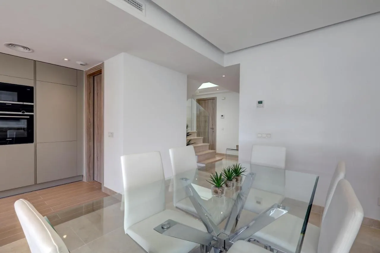 New Modern 3 Bed Apartment Puerto Banus Marbella