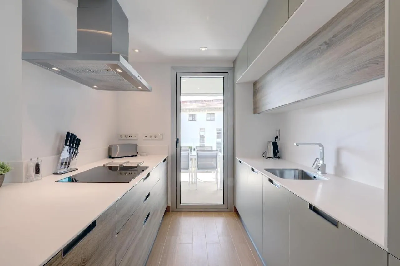 New Modern 3 Bed Apartment Puerto Banus Marbella