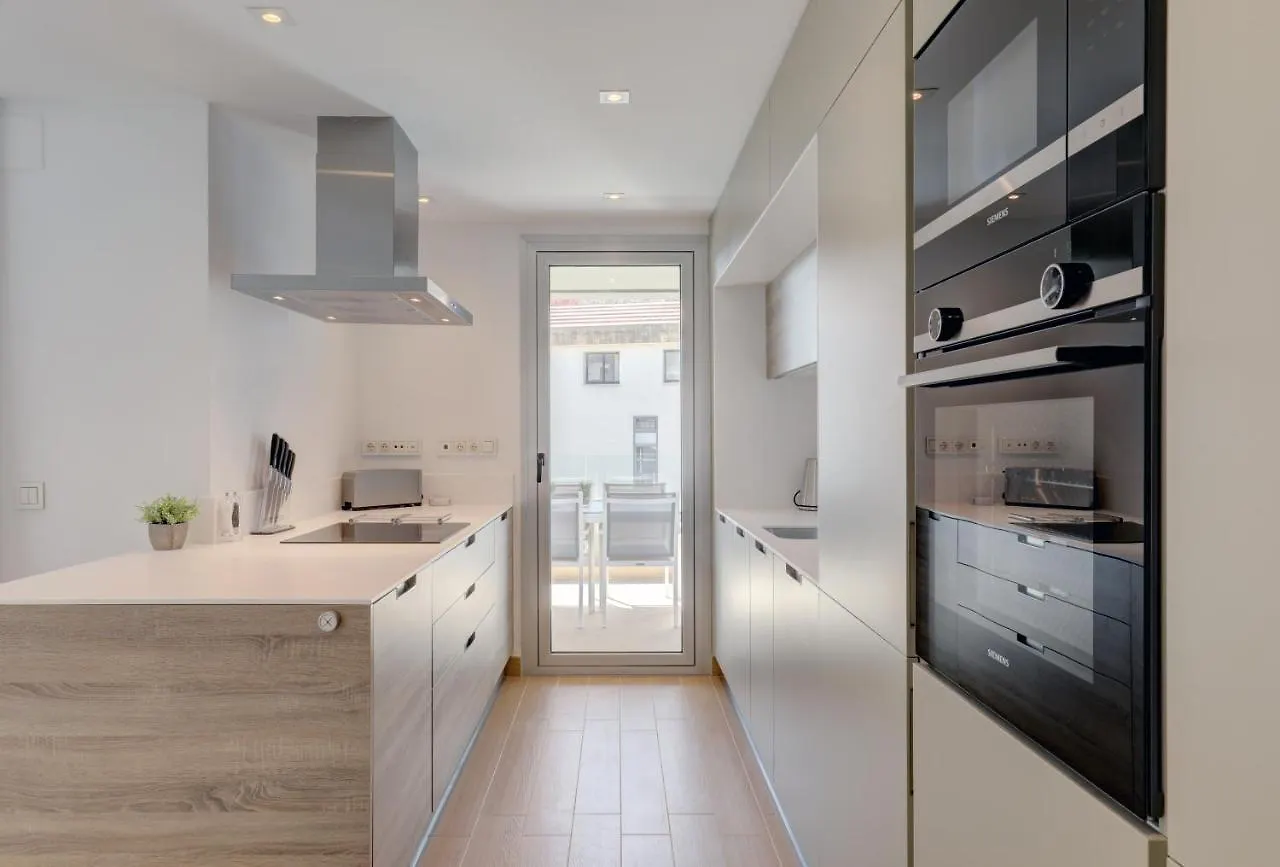 New Modern 3 Bed Apartment Puerto Banus Marbella