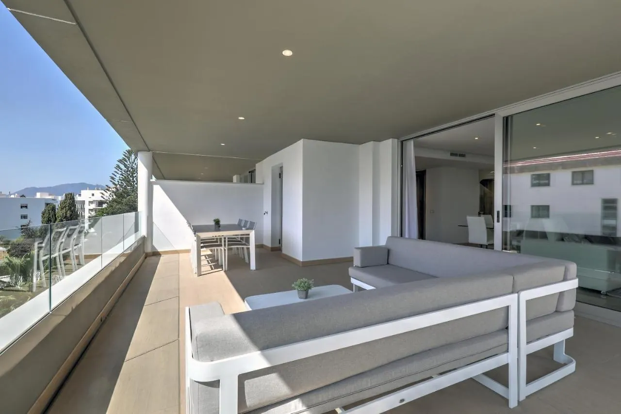New Modern 3 Bed Apartment Puerto Banus Marbella