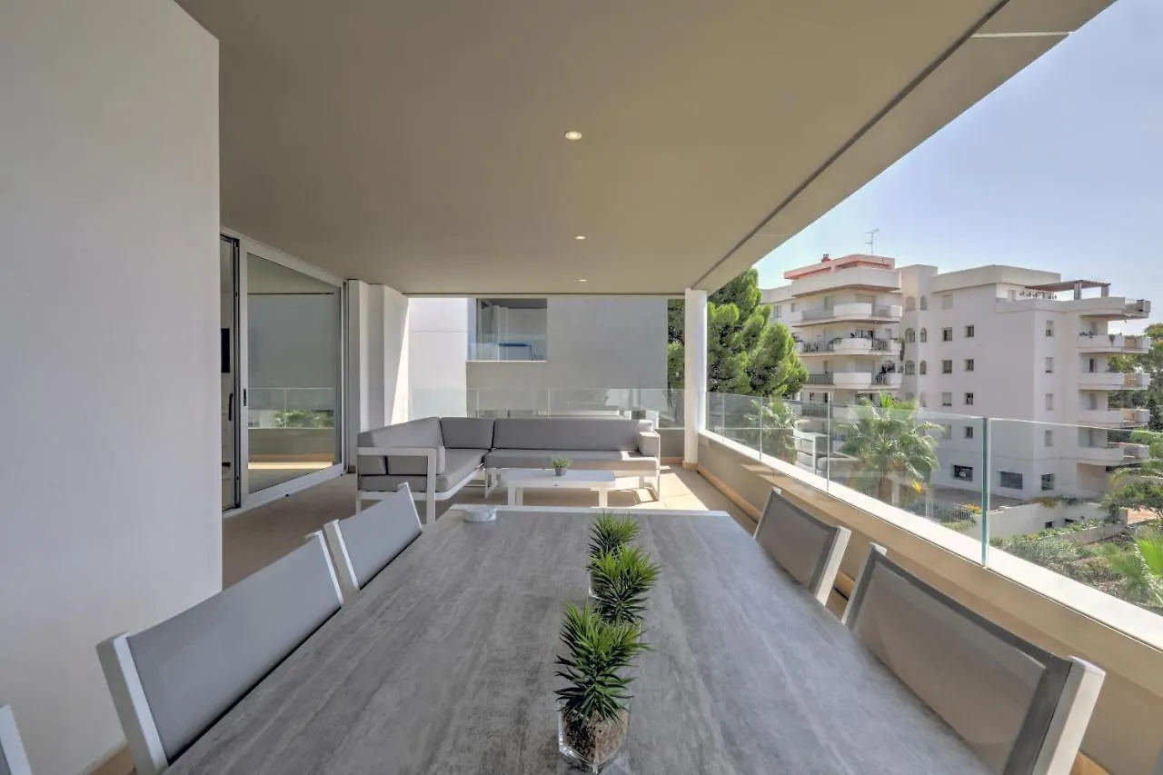 New Modern 3 Bed Apartment Puerto Banus Marbella